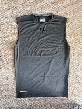 Under Armour Men’s Sleeveless HeatGear Top - Charcoal Gray